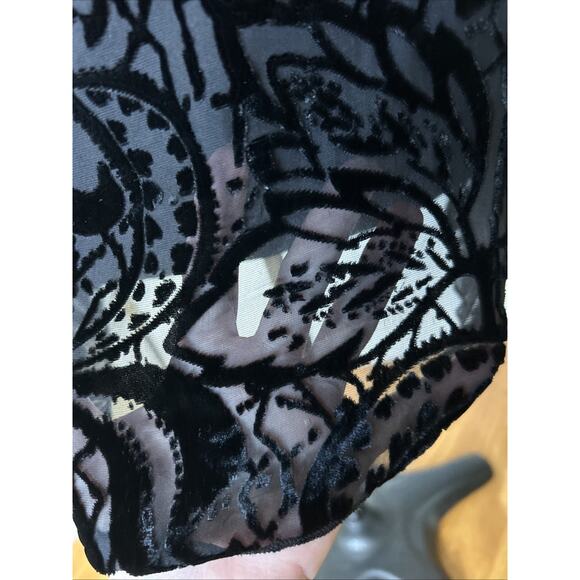 Johnny Was 4 Love and Liberty black Burnout Velvet Floral Silk Blend Top Size S - Picture 8 of 14